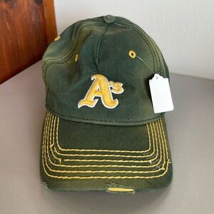 Oakland A’s Distressed Hat